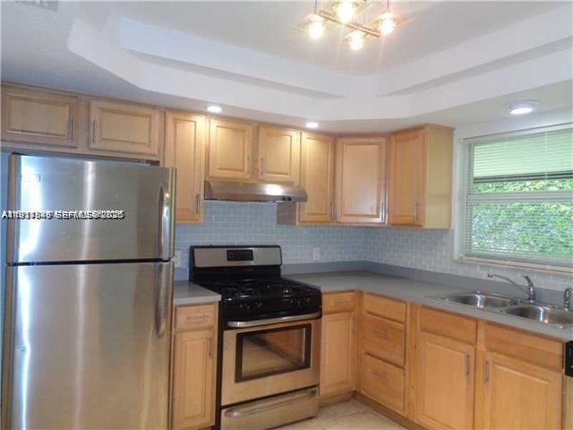 SUNRISE GOLF VILLAGE - Residential Lease