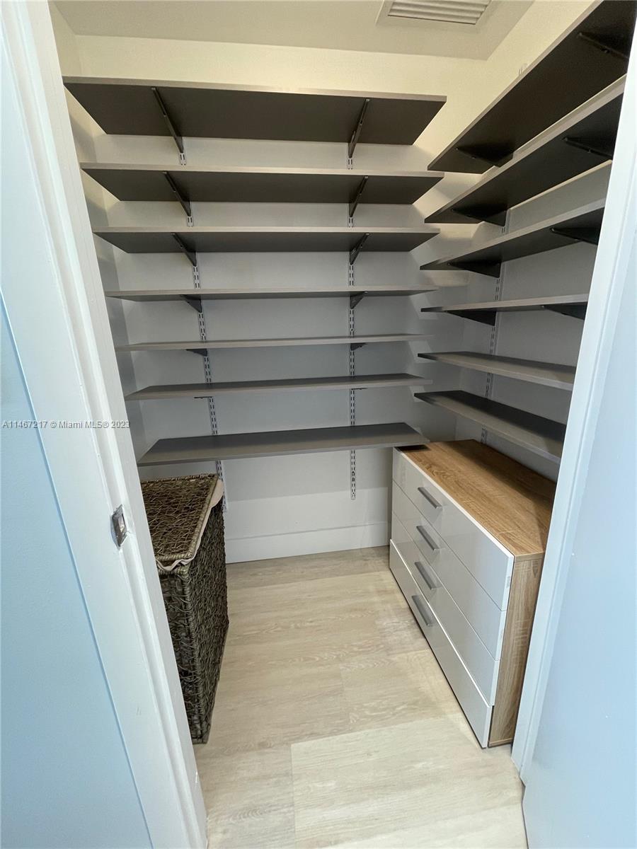 50 BISCAYNE CONDO - Residential Lease