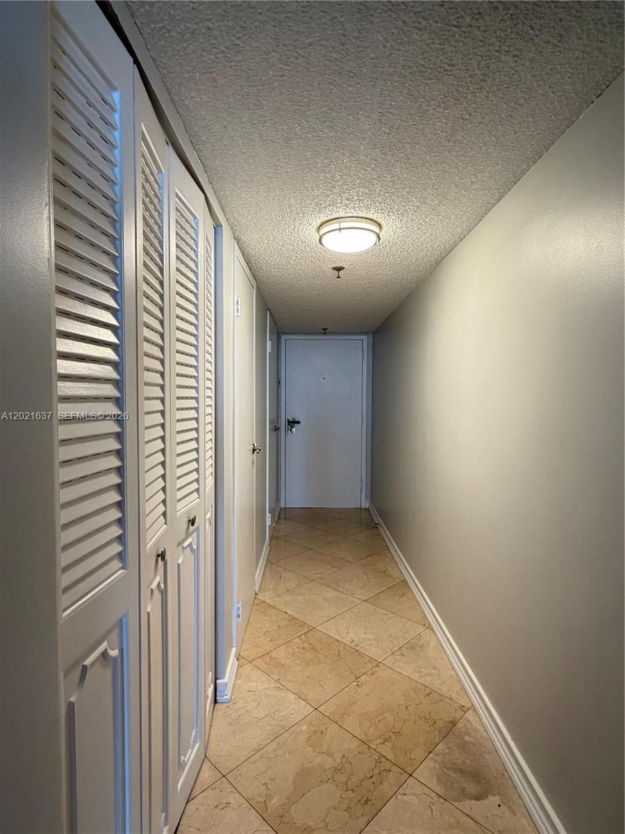 555 NE 15th St 16K