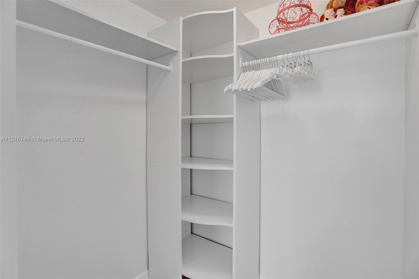 DUO CONDOMINIUM EAST - Residential