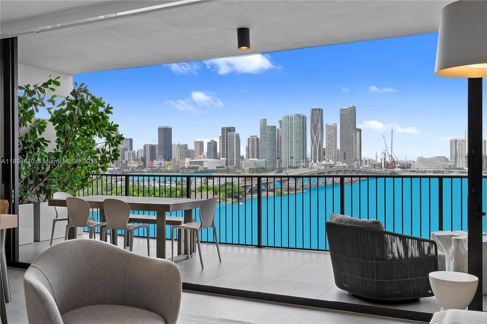 ONE THOUSAND VENETIAN WAY - Residential