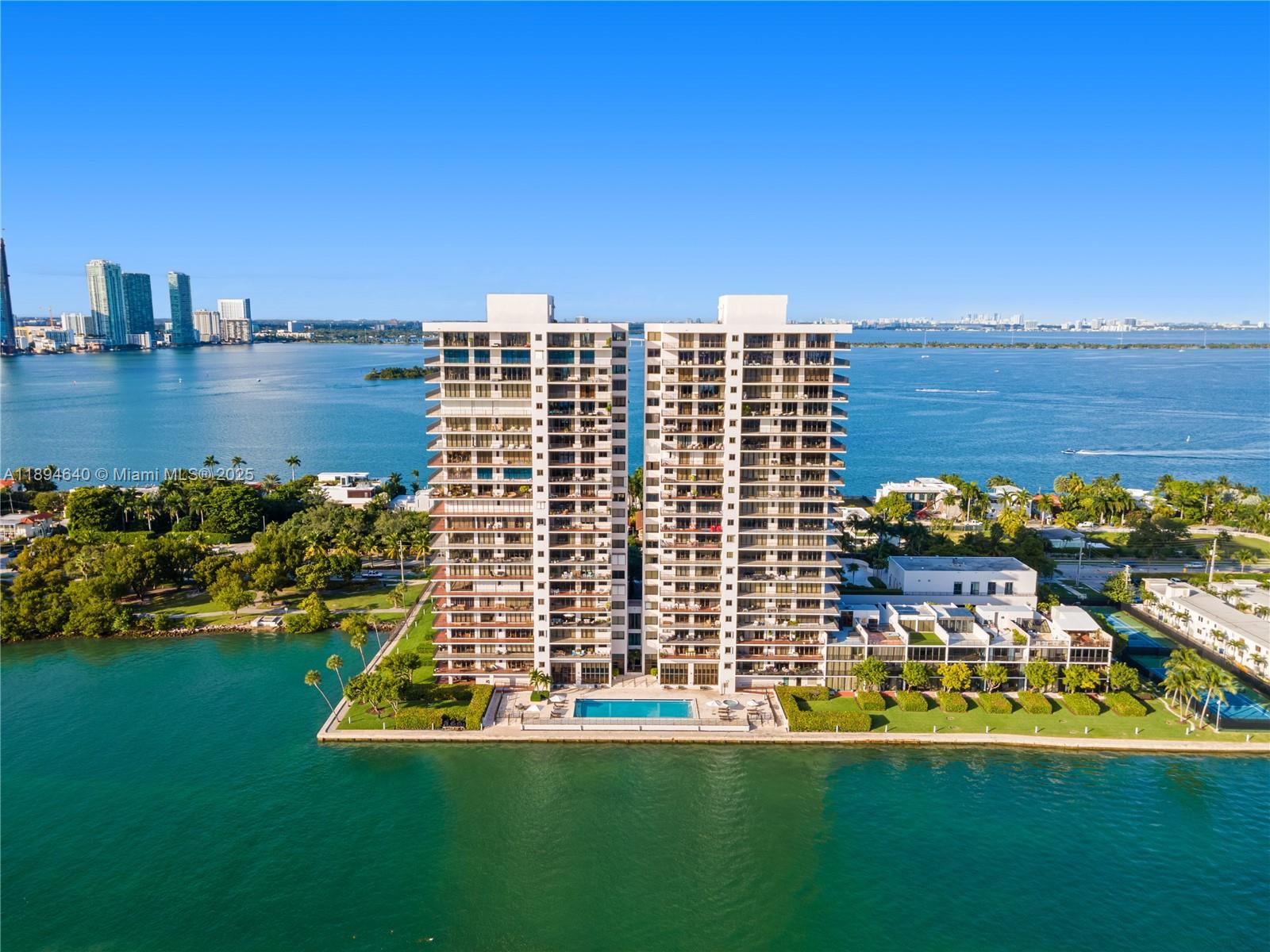 ONE THOUSAND VENETIAN WAY - Residential