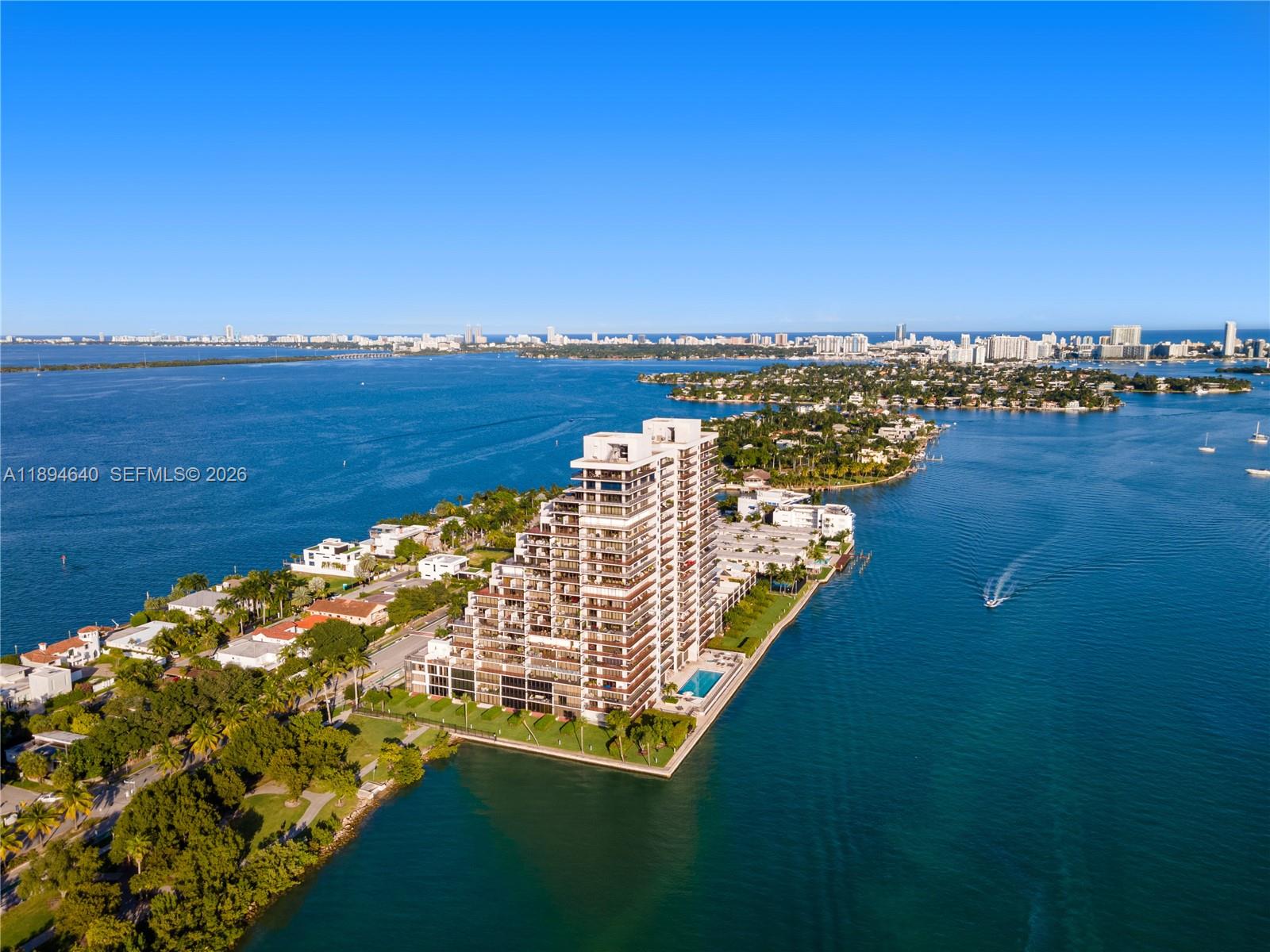 ONE THOUSAND VENETIAN WAY - Residential