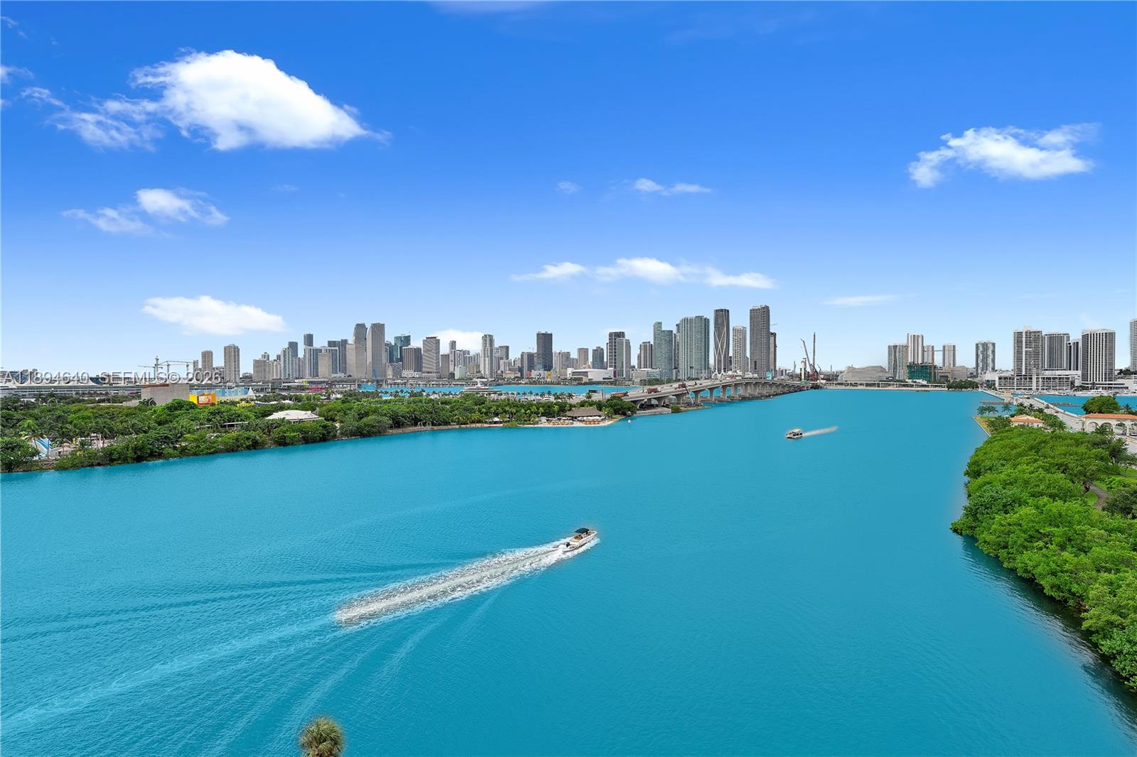 ONE THOUSAND VENETIAN WAY - Residential