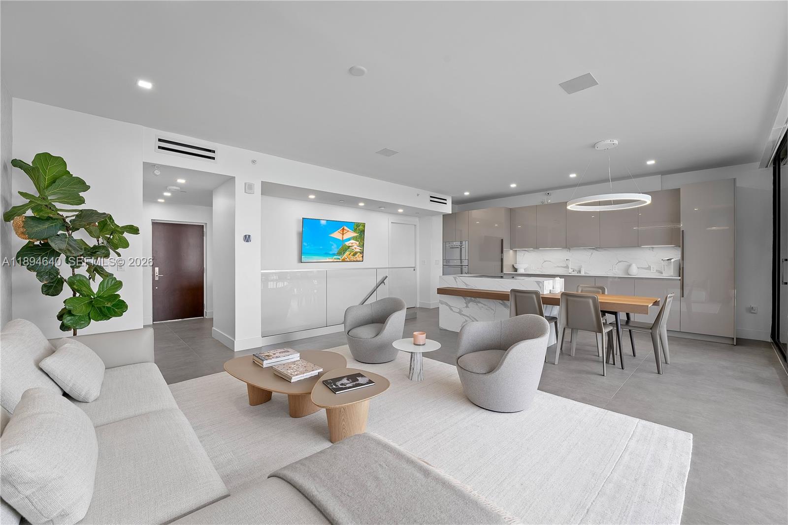 ONE THOUSAND VENETIAN WAY - Residential