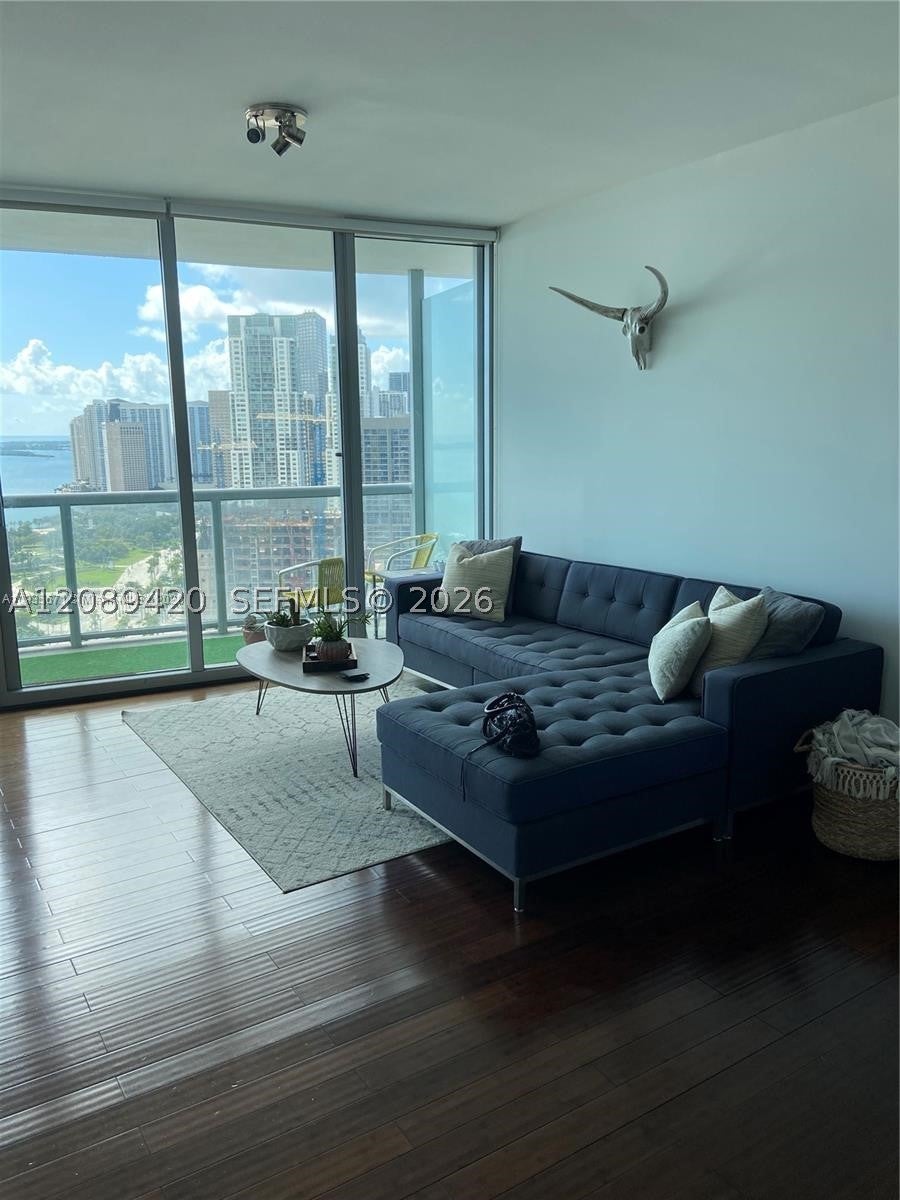 888 Biscayne Blvd 3302