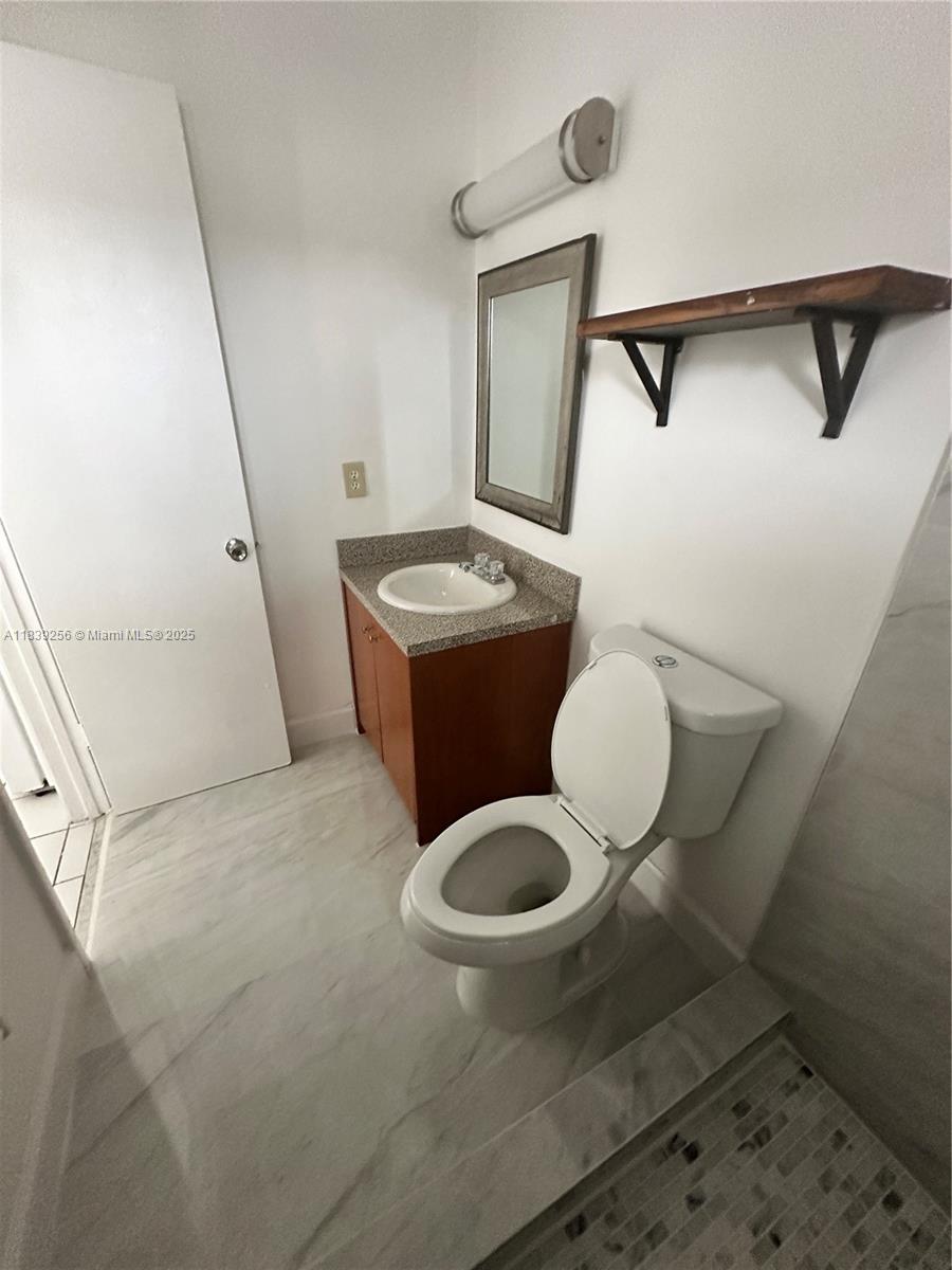 2300 W 66th Pl 9
