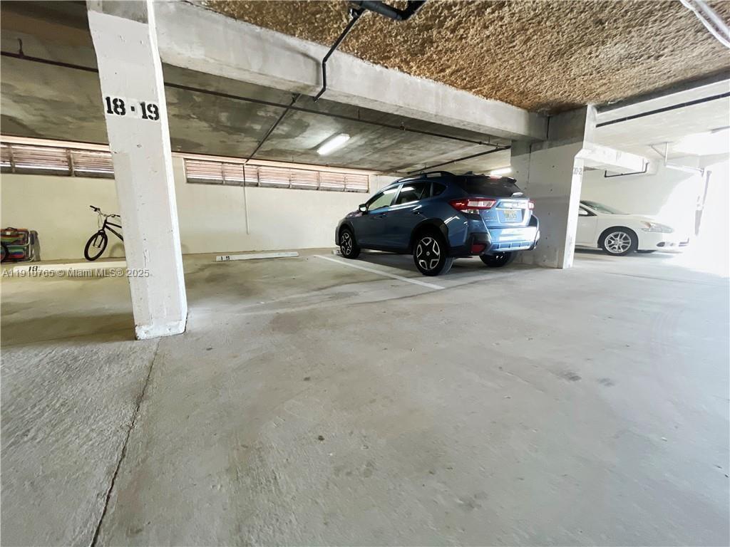 EVERGLADES CLUB CONDO - Residential Lease