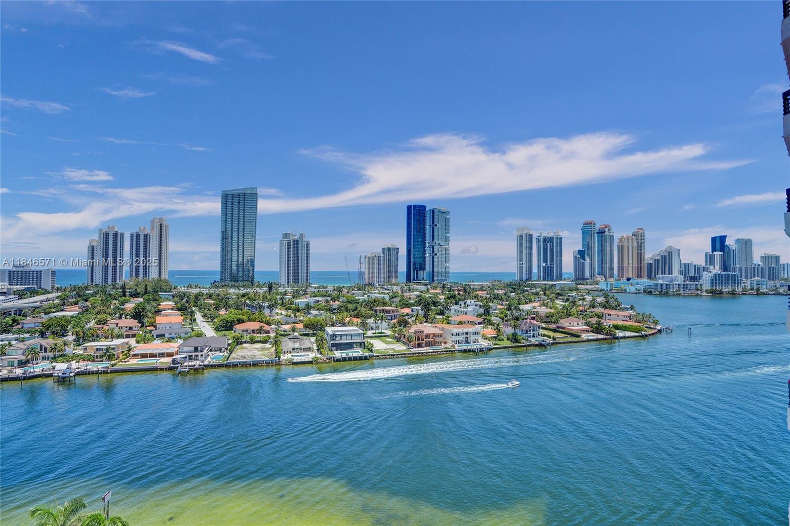 19101 Mystic Pointe Dr 1711, Aventura, FL, 33180/$639,000 2 19101 Mystic Pointe Dr 1711