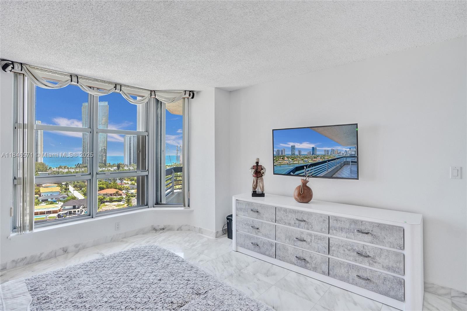 MYSTIC POINTE CONDO NO TH - Residential