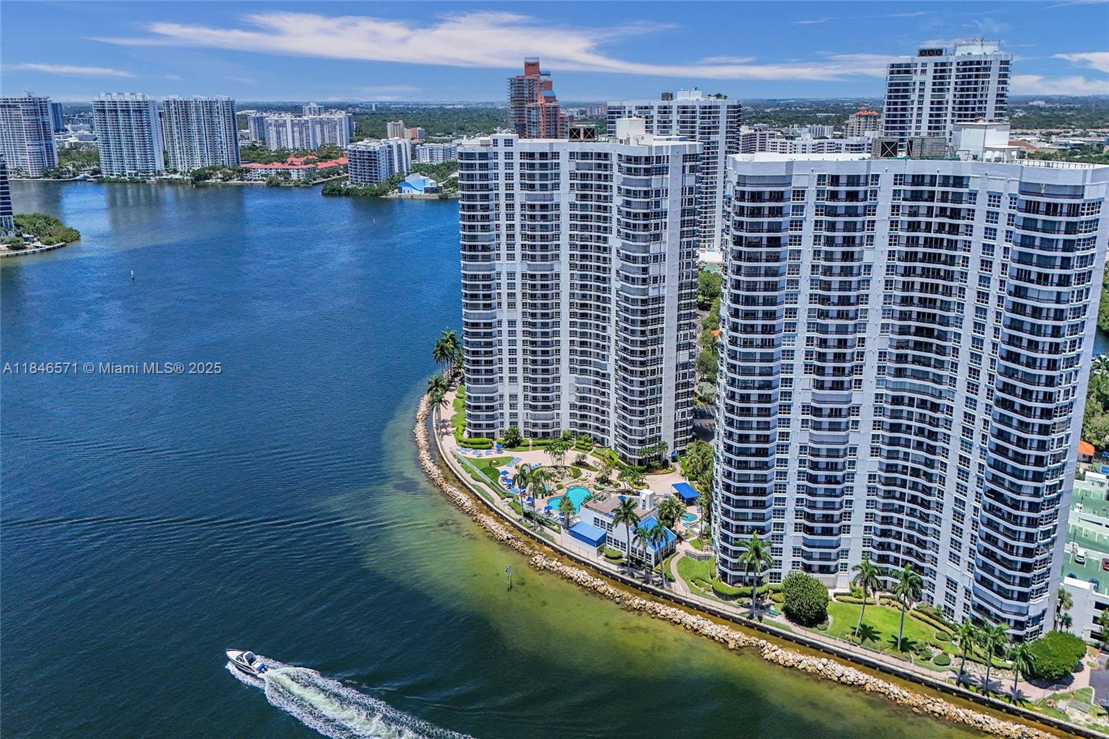 MYSTIC POINTE CONDO NO TH - Residential