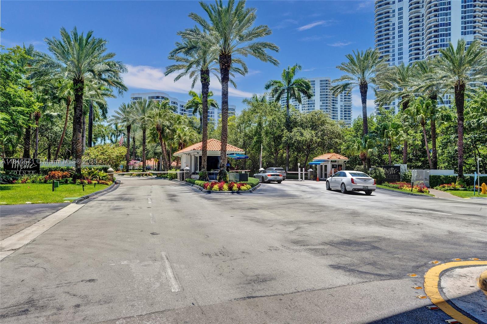 MYSTIC POINTE CONDO NO TH - Residential