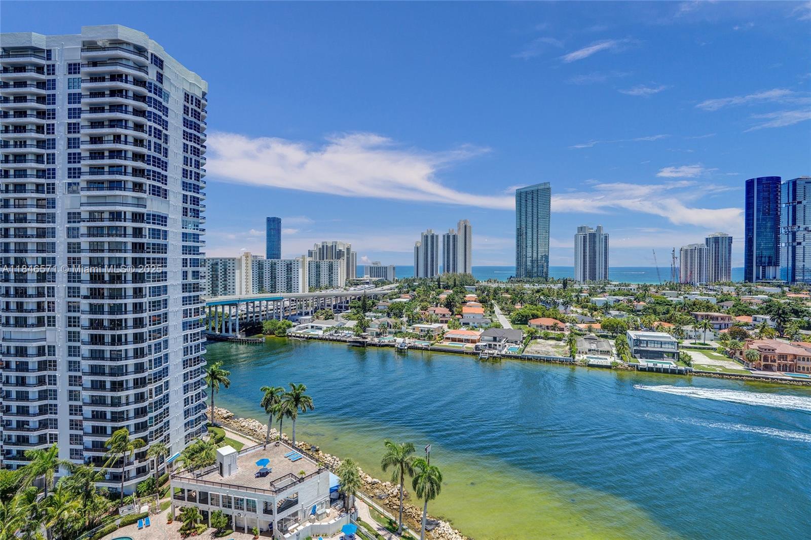 19101 Mystic Pointe Dr 1711, Aventura, FL, 33180/$639,000 3 19101 Mystic Pointe Dr 1711