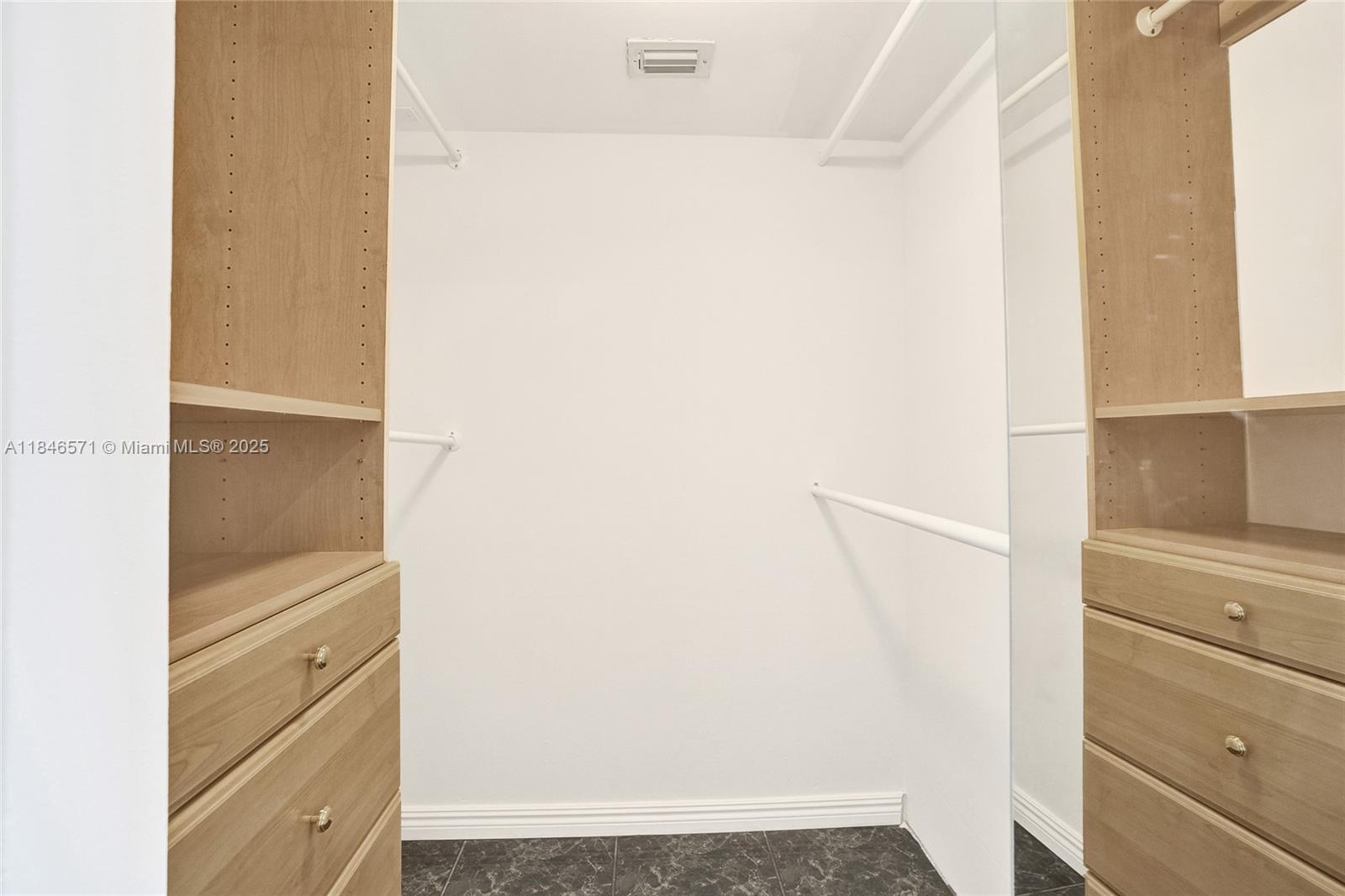 MYSTIC POINTE CONDO NO TH - Residential