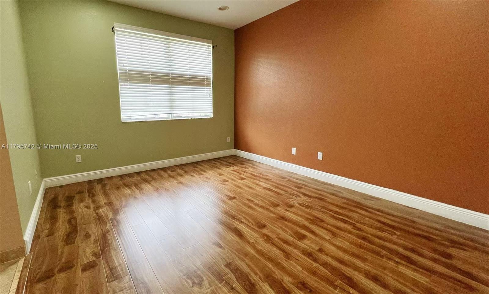 TUSCAN VILLAS CONDO - Residential