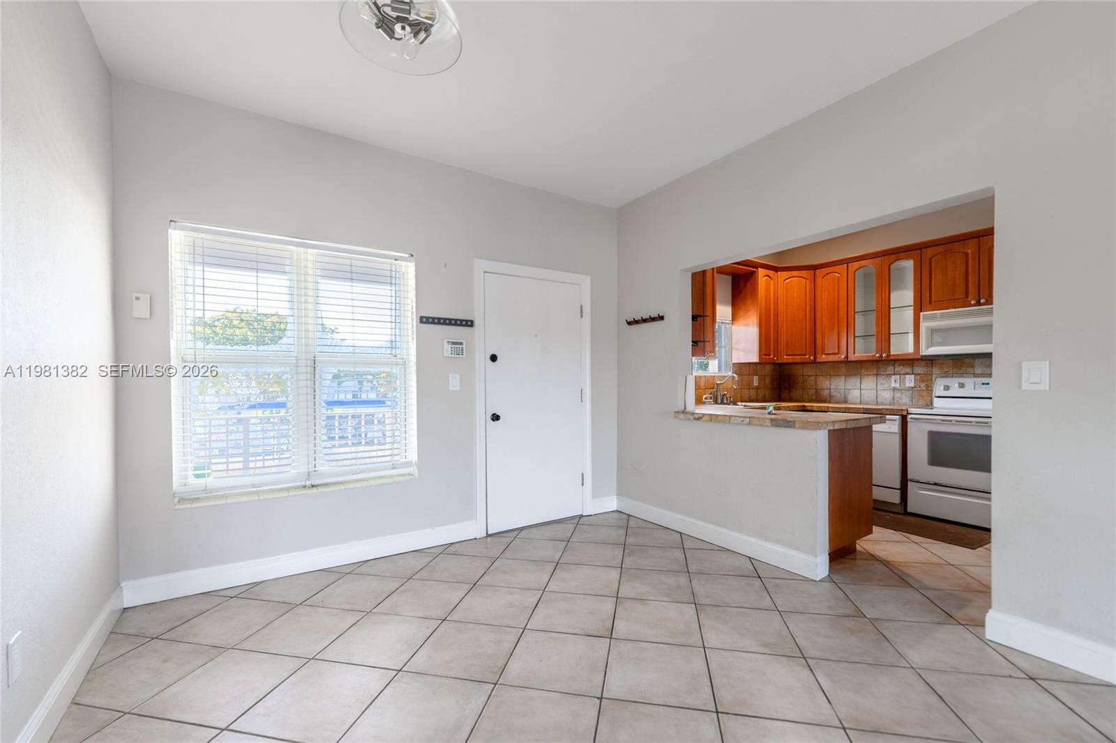 KEYSTONE MANOR CONDO - Residential Lease