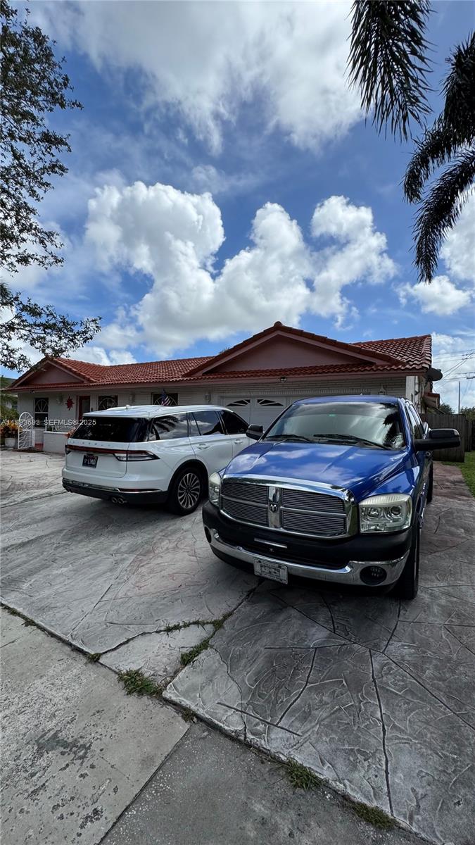 COCONUT CREEK 7TH SEC - Residential