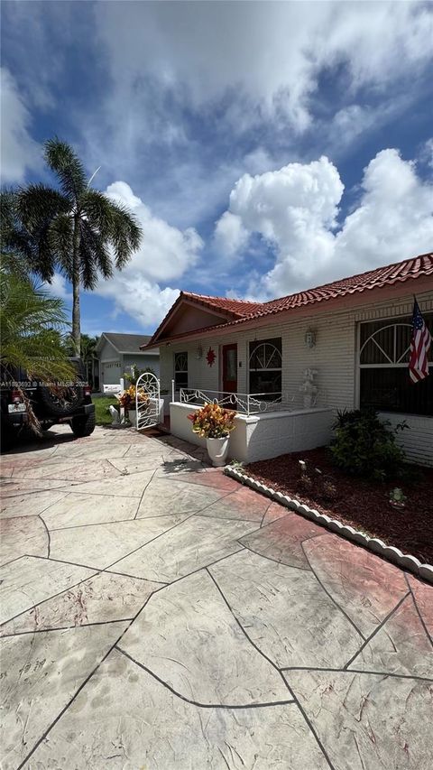 4390 NW 4th Ct Coconut Creek FL 33066