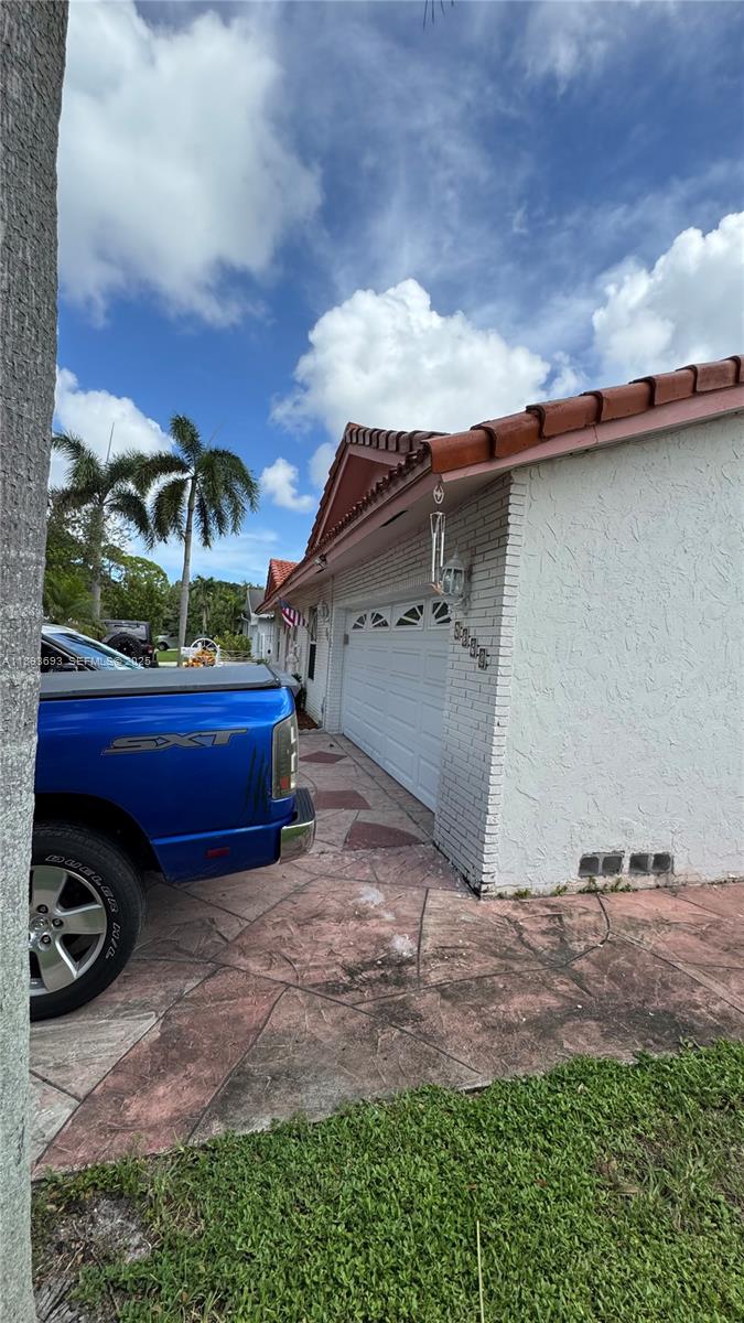 COCONUT CREEK 7TH SEC - Residential