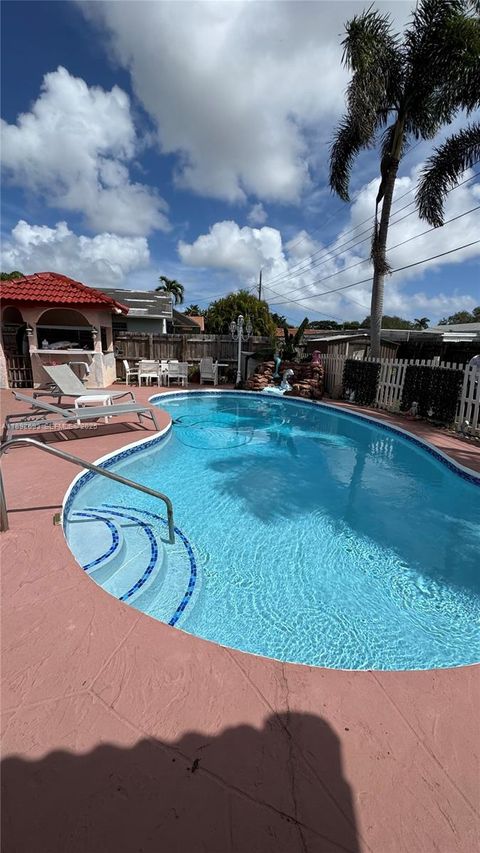 4390 NW 4th Ct Coconut Creek FL 33066