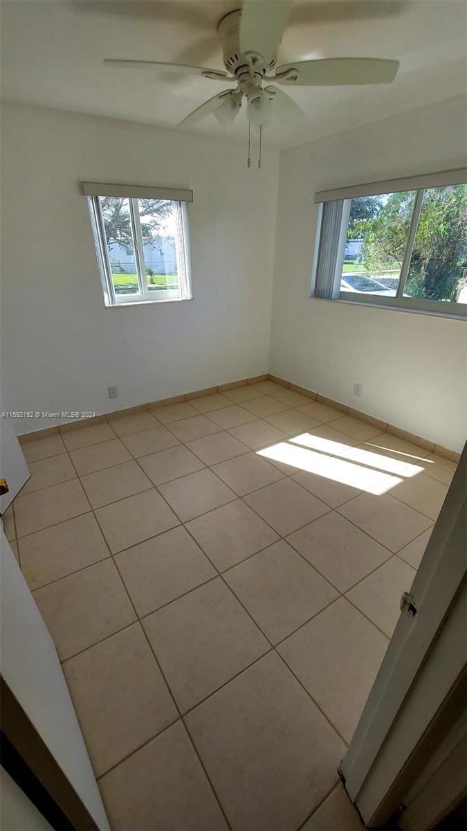LAKESIDE ESTATES NO 2 - Residential Income