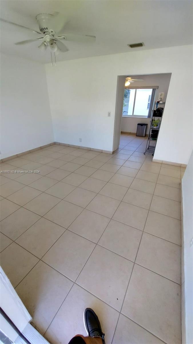 LAKESIDE ESTATES NO 2 - Residential Income