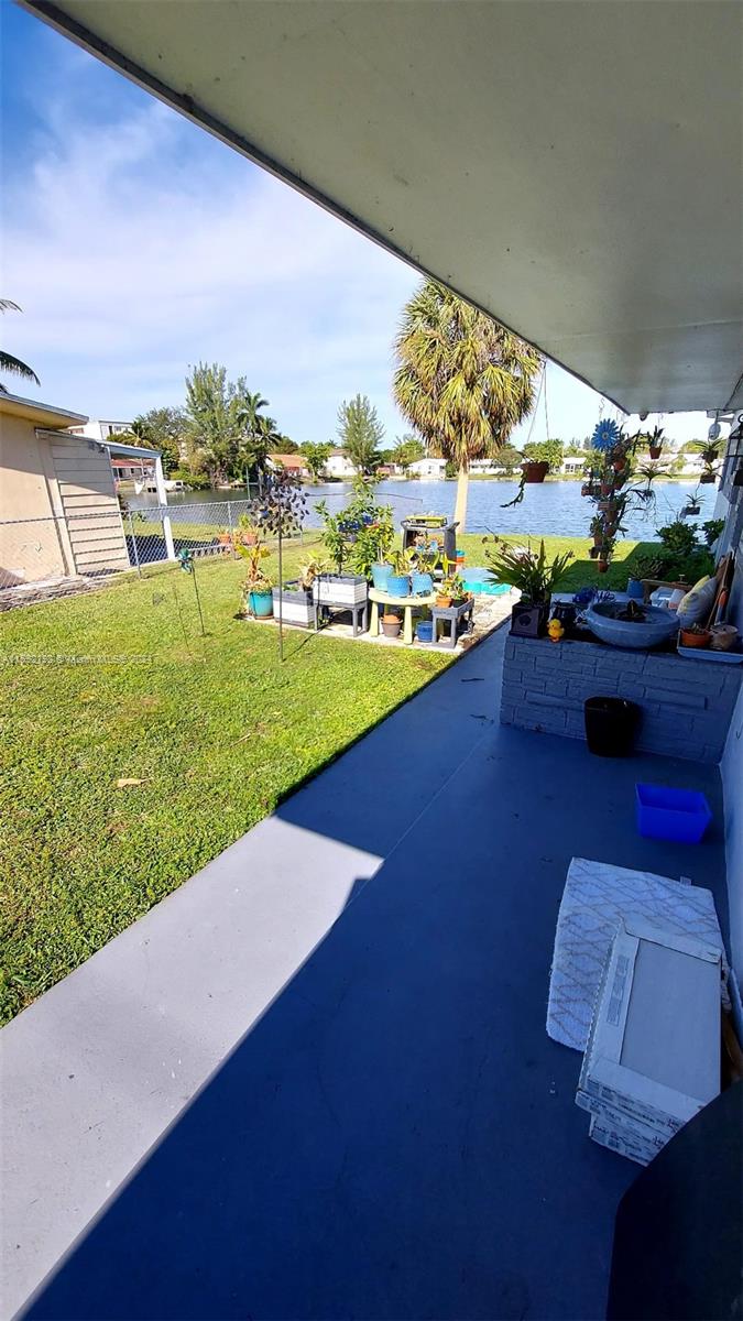 LAKESIDE ESTATES NO 2 - Residential Income