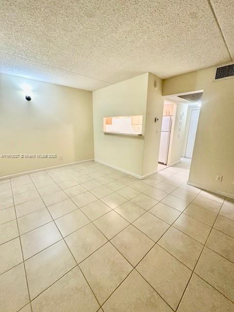 HAMPTON COURT CONDO - Residential Lease