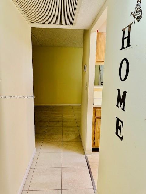 HAMPTON COURT CONDO - Residential Lease