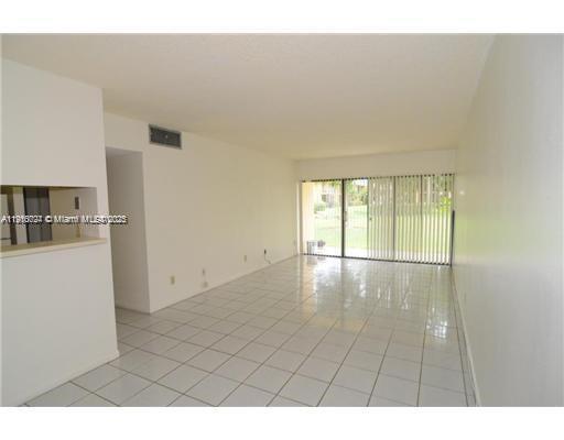 HAMPTON COURT CONDO - Residential Lease