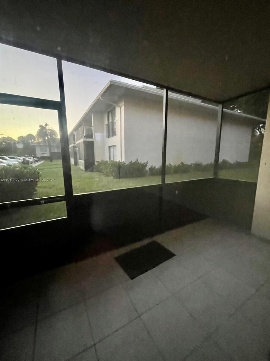 HAMPTON COURT CONDO - Residential Lease