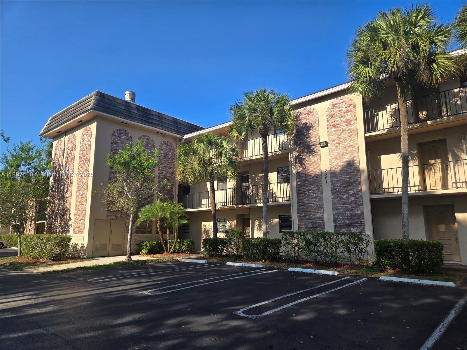 3361 NW 85th Ave 305