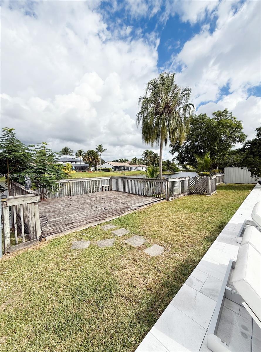 HAWKES BLUFF - Residential