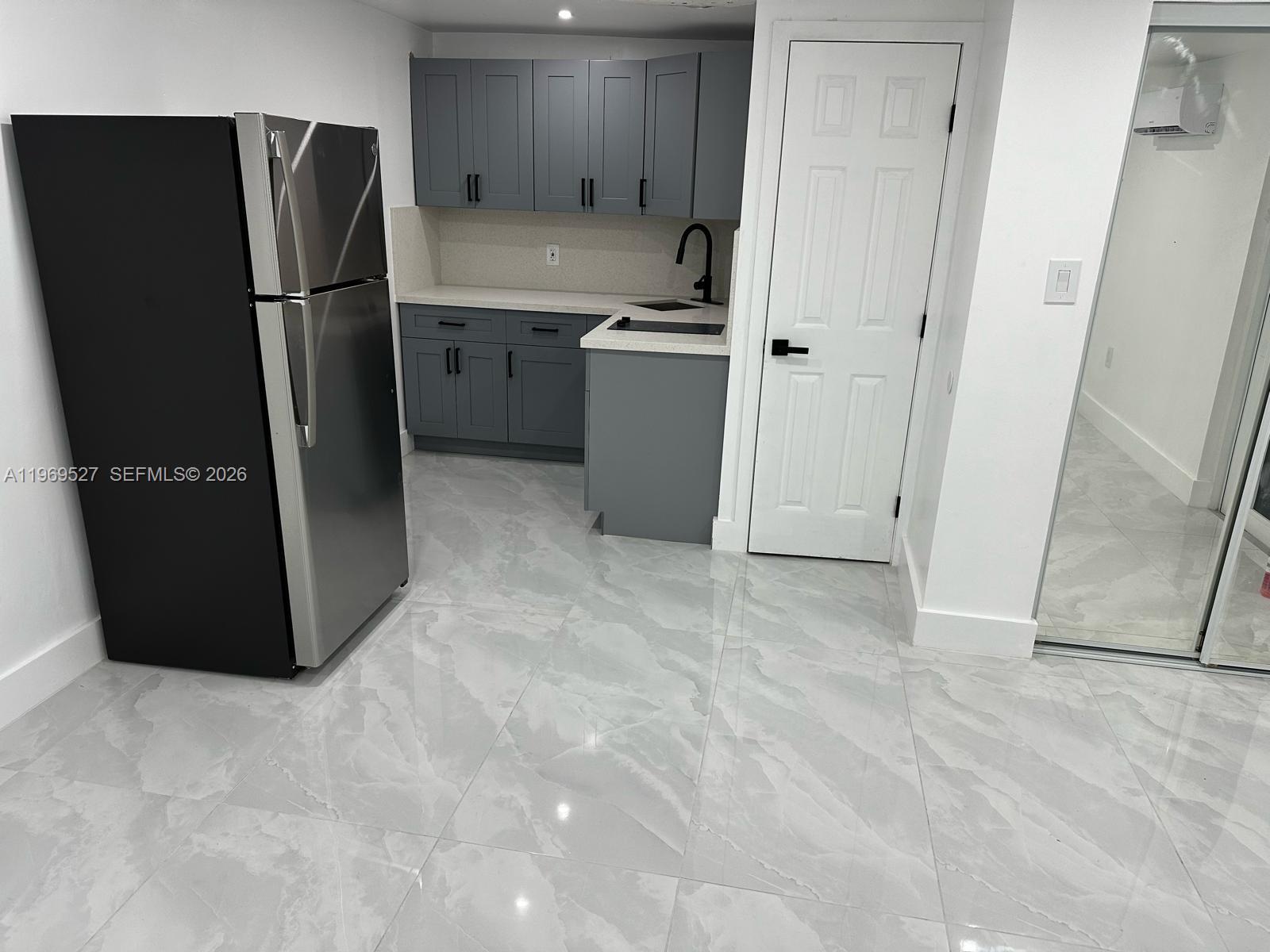 ESSEX VILLAGE - Residential Lease