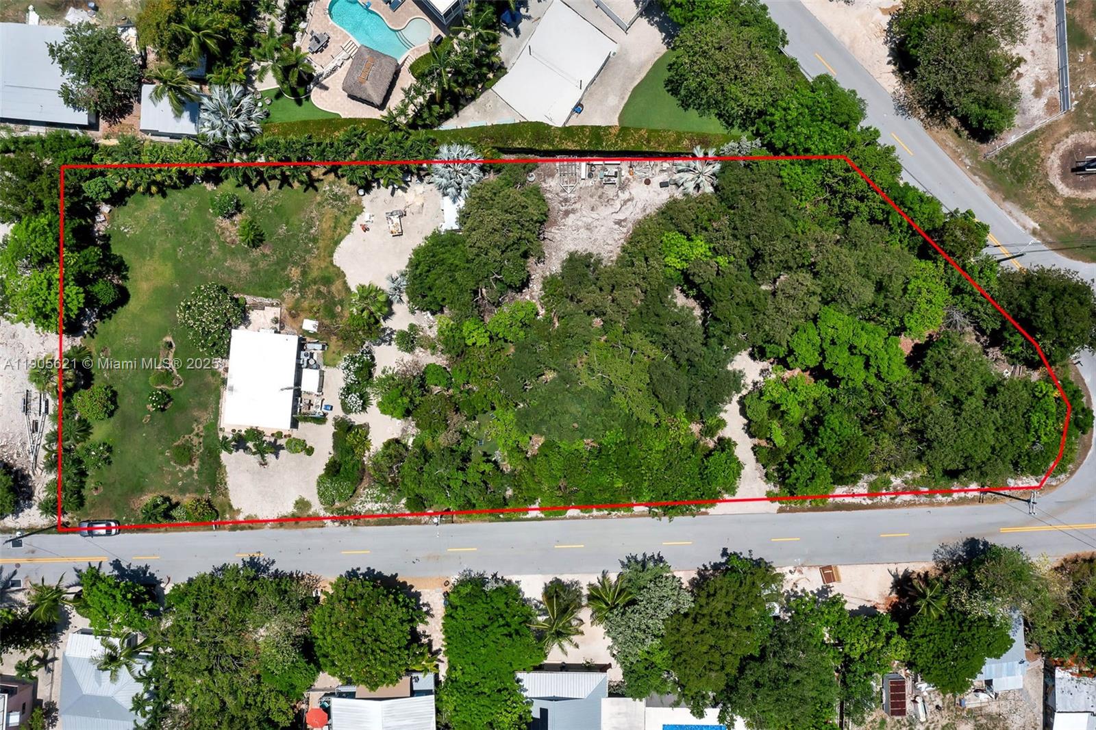 SEASIDE RESUBD - Land