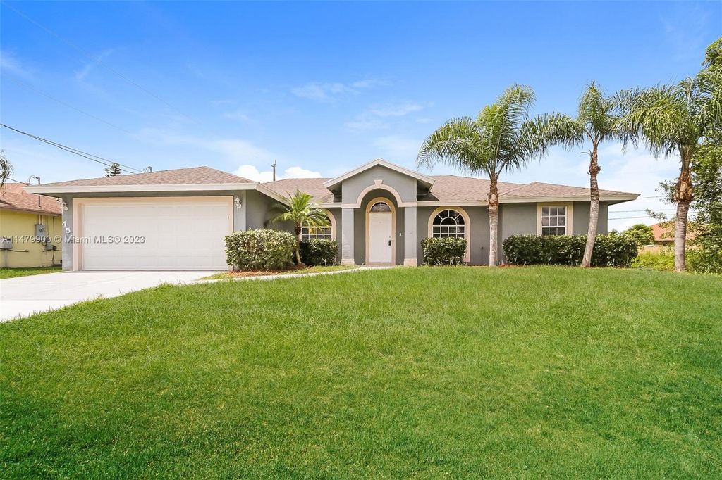 Photo of 451 SW Paar Dr, Port Saint Lucie, FL 34953 (MLS # A11479900)