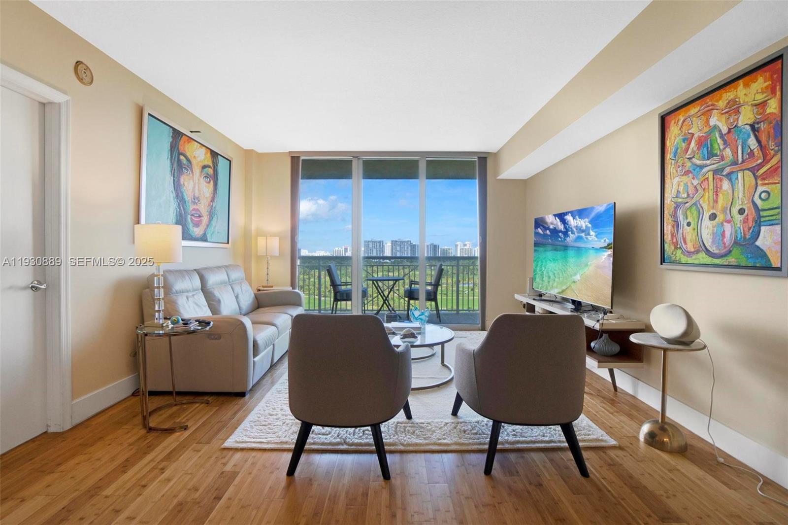 TURNBERRY ON THE GREEN CO - Residential