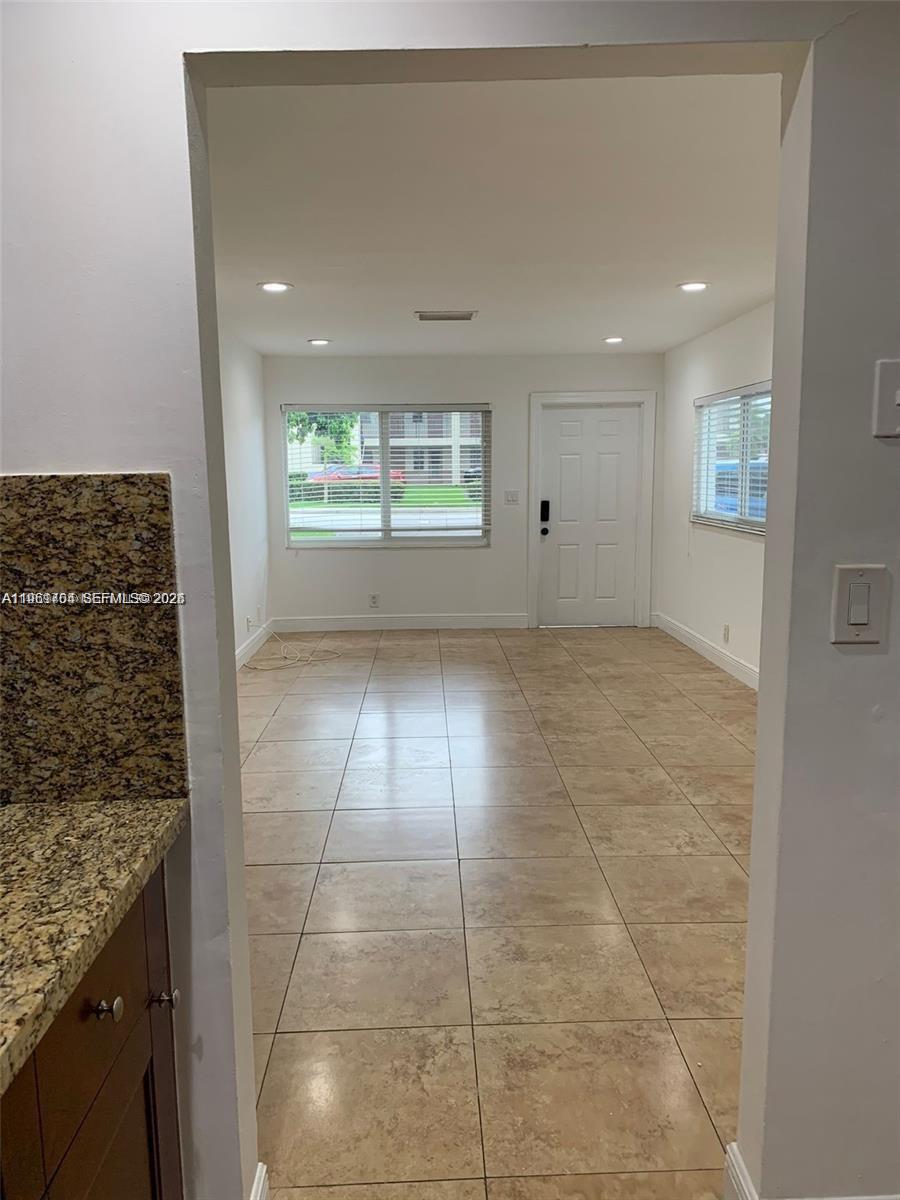 CORAL SPRINGS VILLAGE GRE - Residential Income