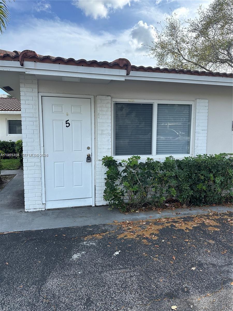 CORAL SPRINGS VILLAGE GRE - Residential Income