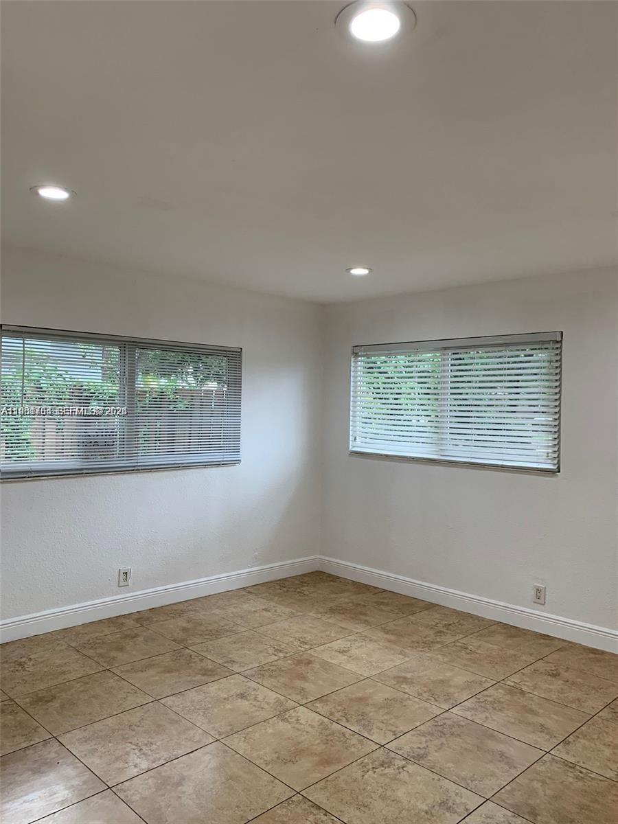 CORAL SPRINGS VILLAGE GRE - Residential Income