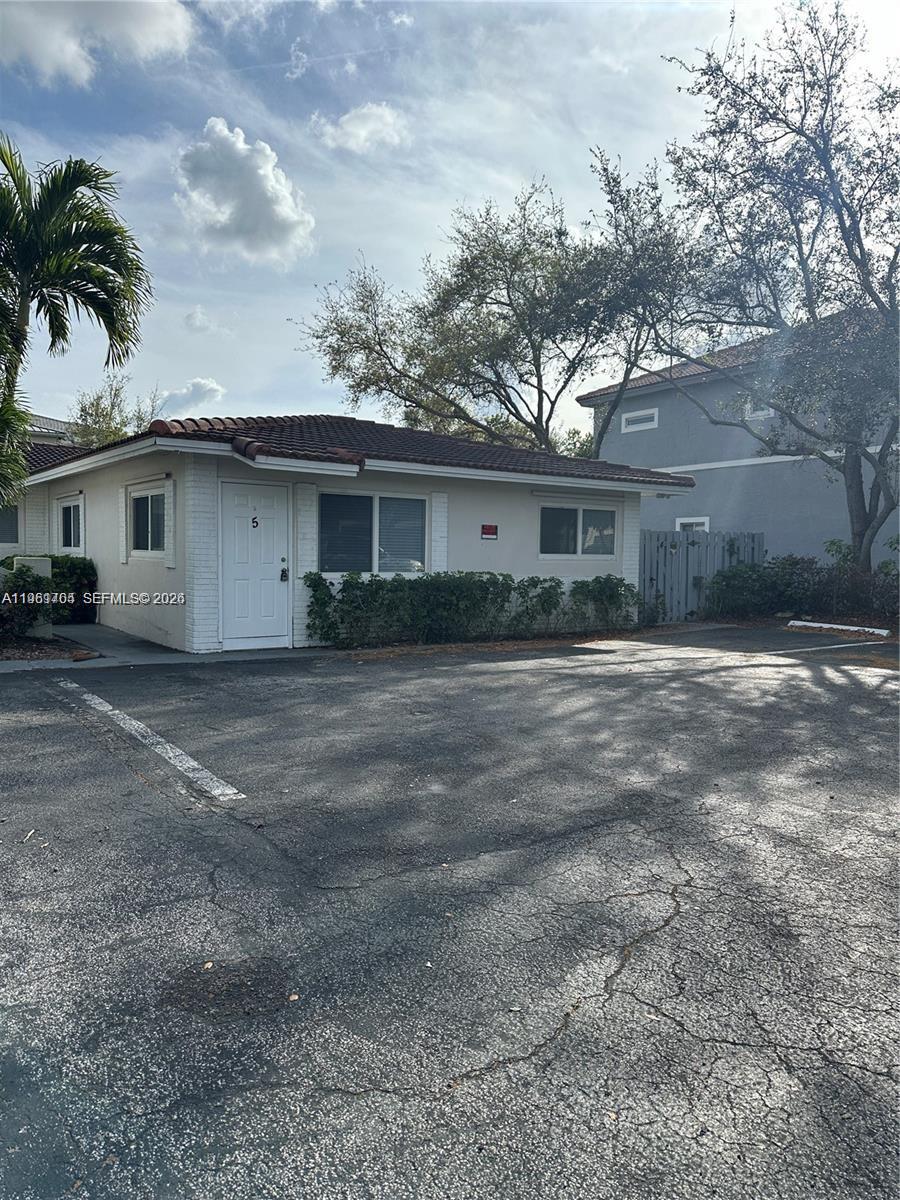 CORAL SPRINGS VILLAGE GRE - Residential Income