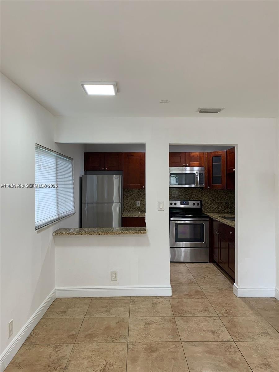 CORAL SPRINGS VILLAGE GRE - Residential Income