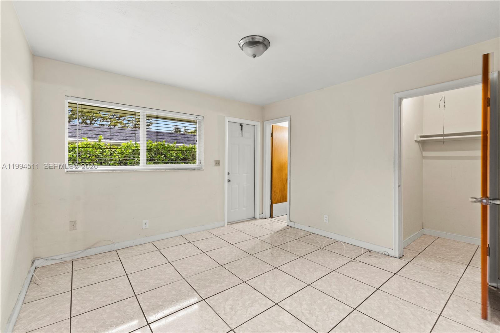 SUN LAND PARK - Residential Lease