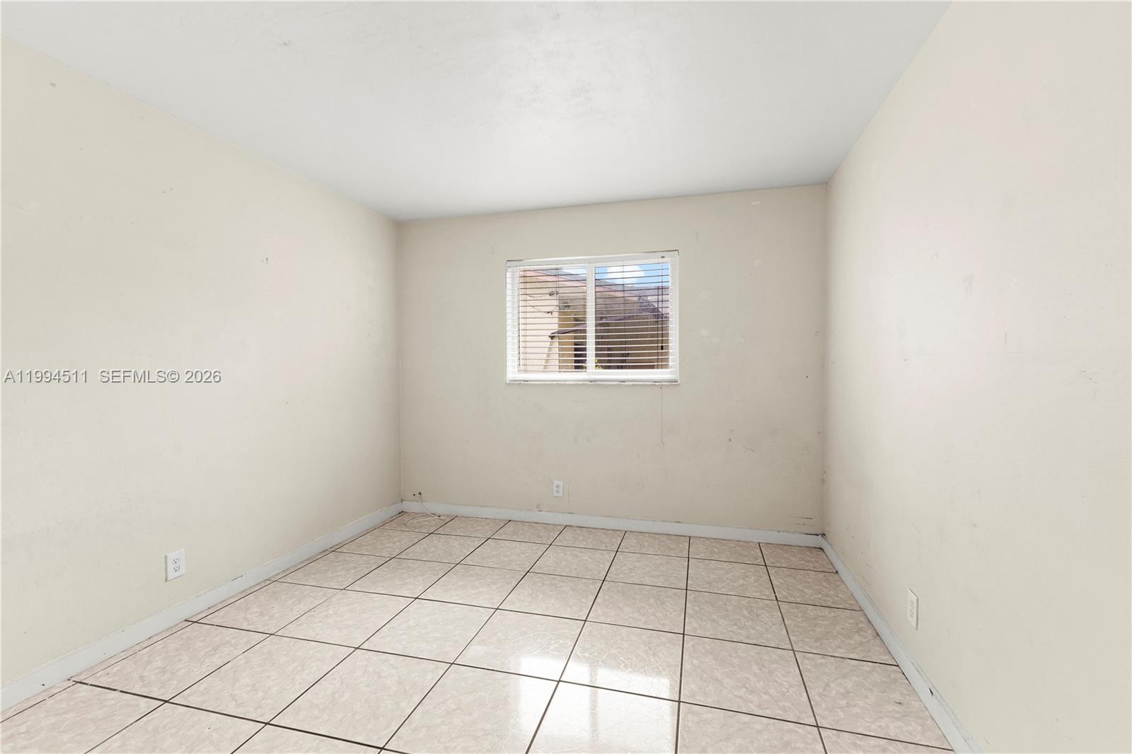 SUN LAND PARK - Residential Lease