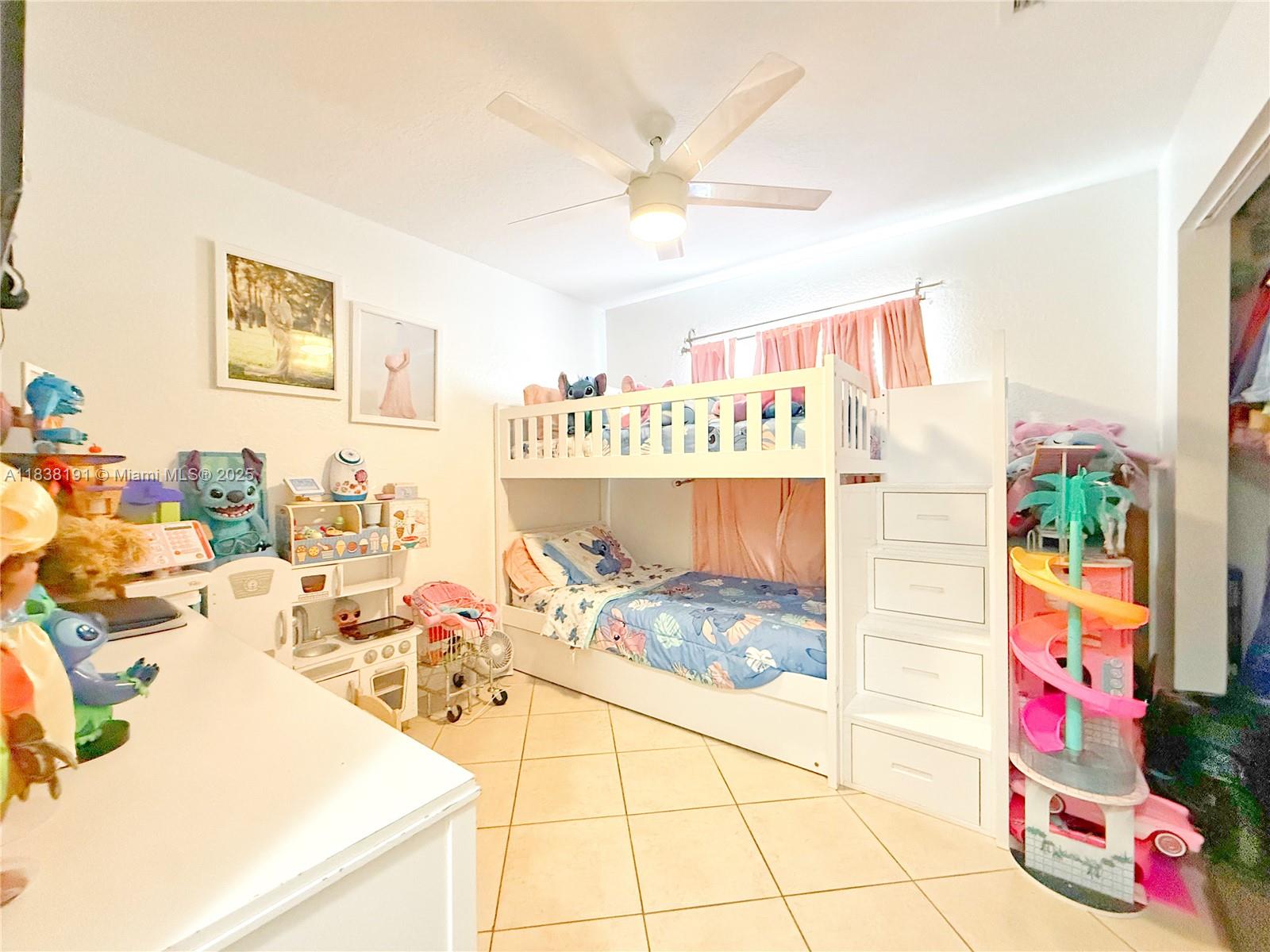 FANTASY HOMES - Residential