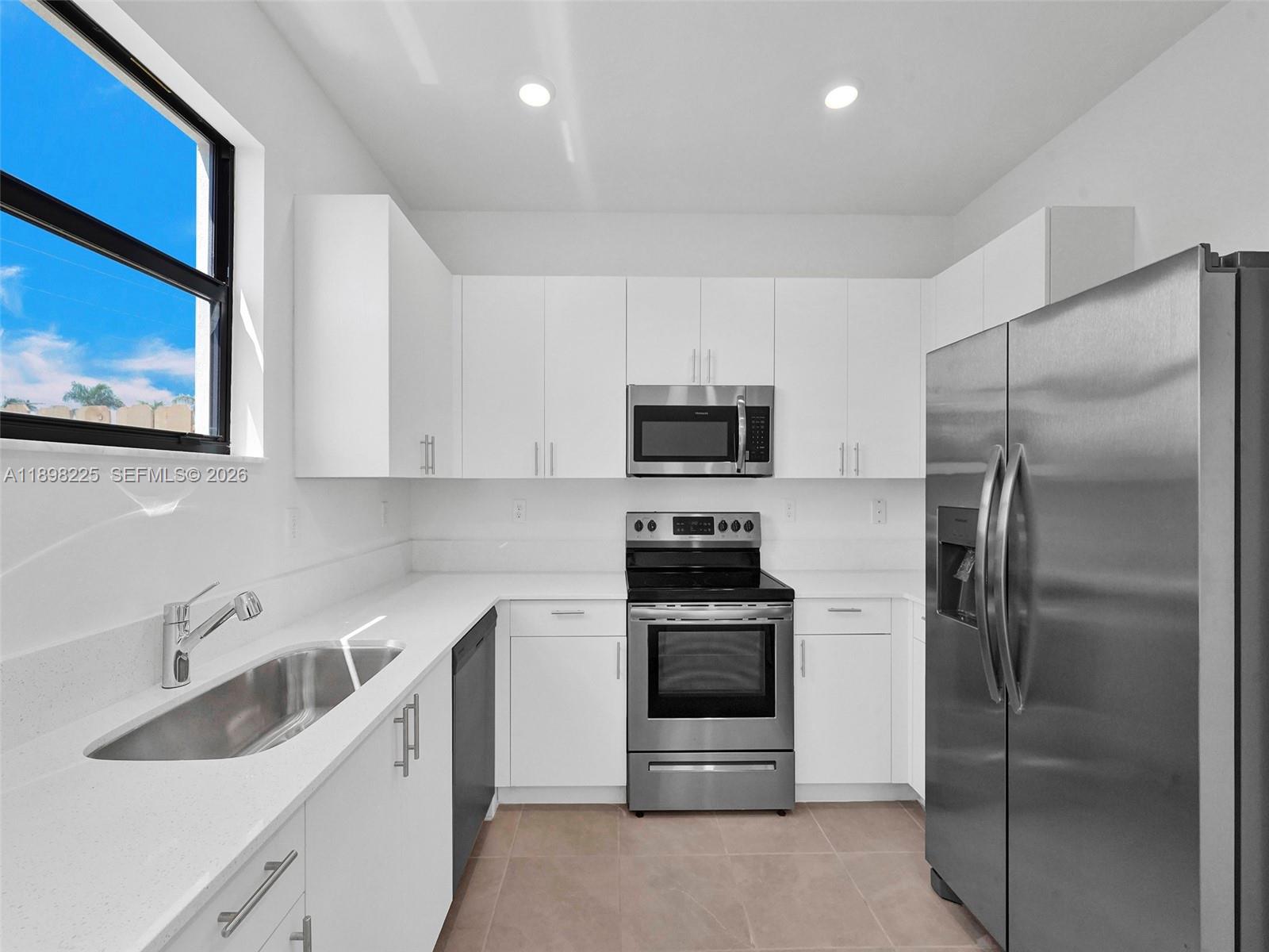 SILVER PALM RESIDENTIAL H - Residential