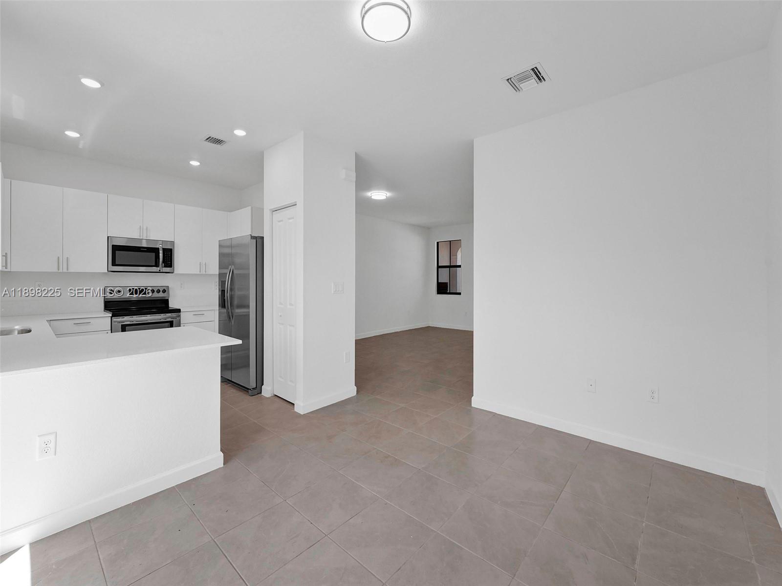 SILVER PALM RESIDENTIAL H - Residential