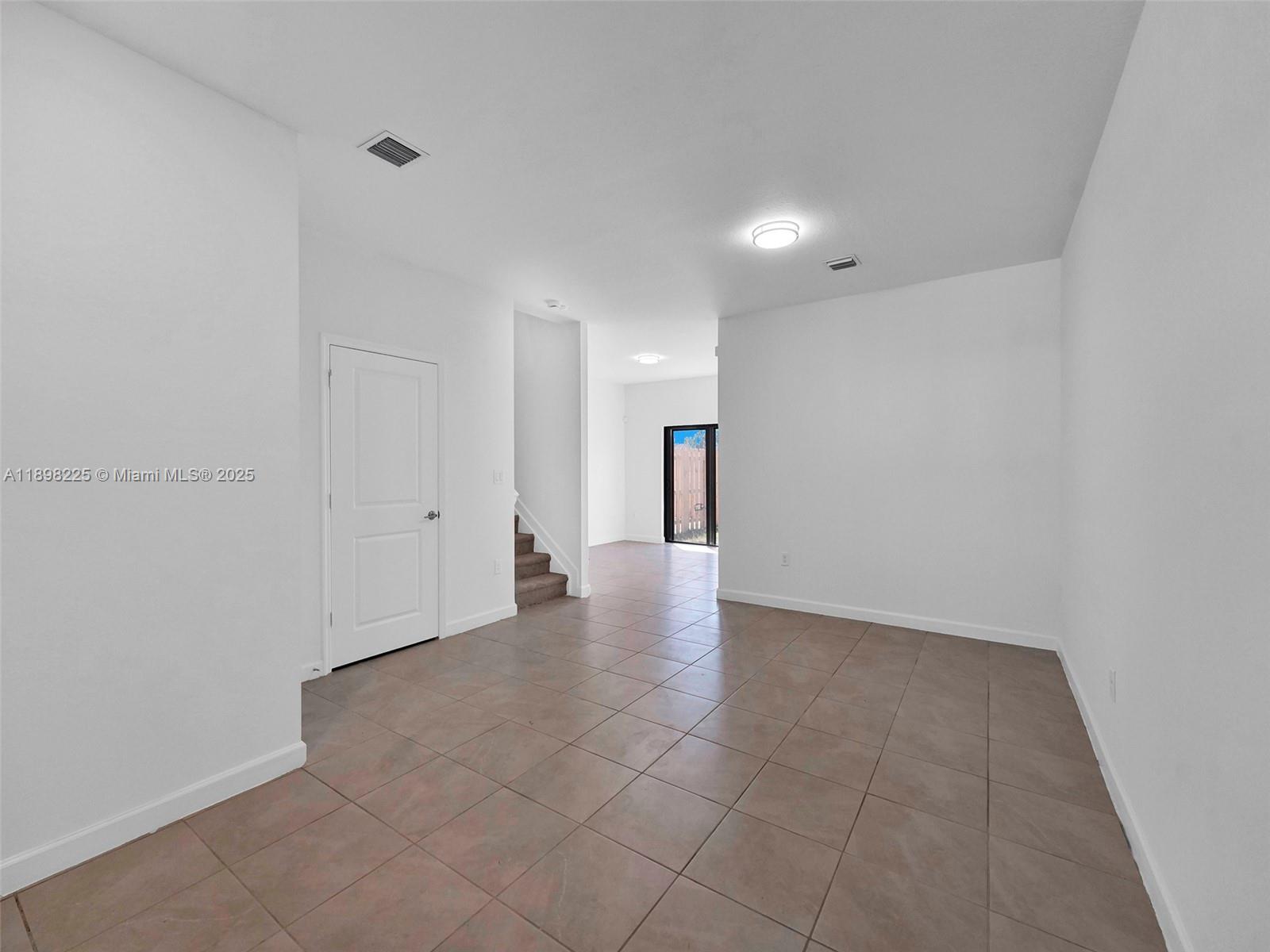 SILVER PALM RESIDENTIAL H - Residential