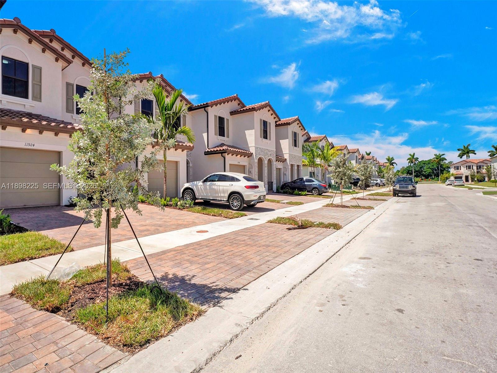 SILVER PALM RESIDENTIAL H - Residential