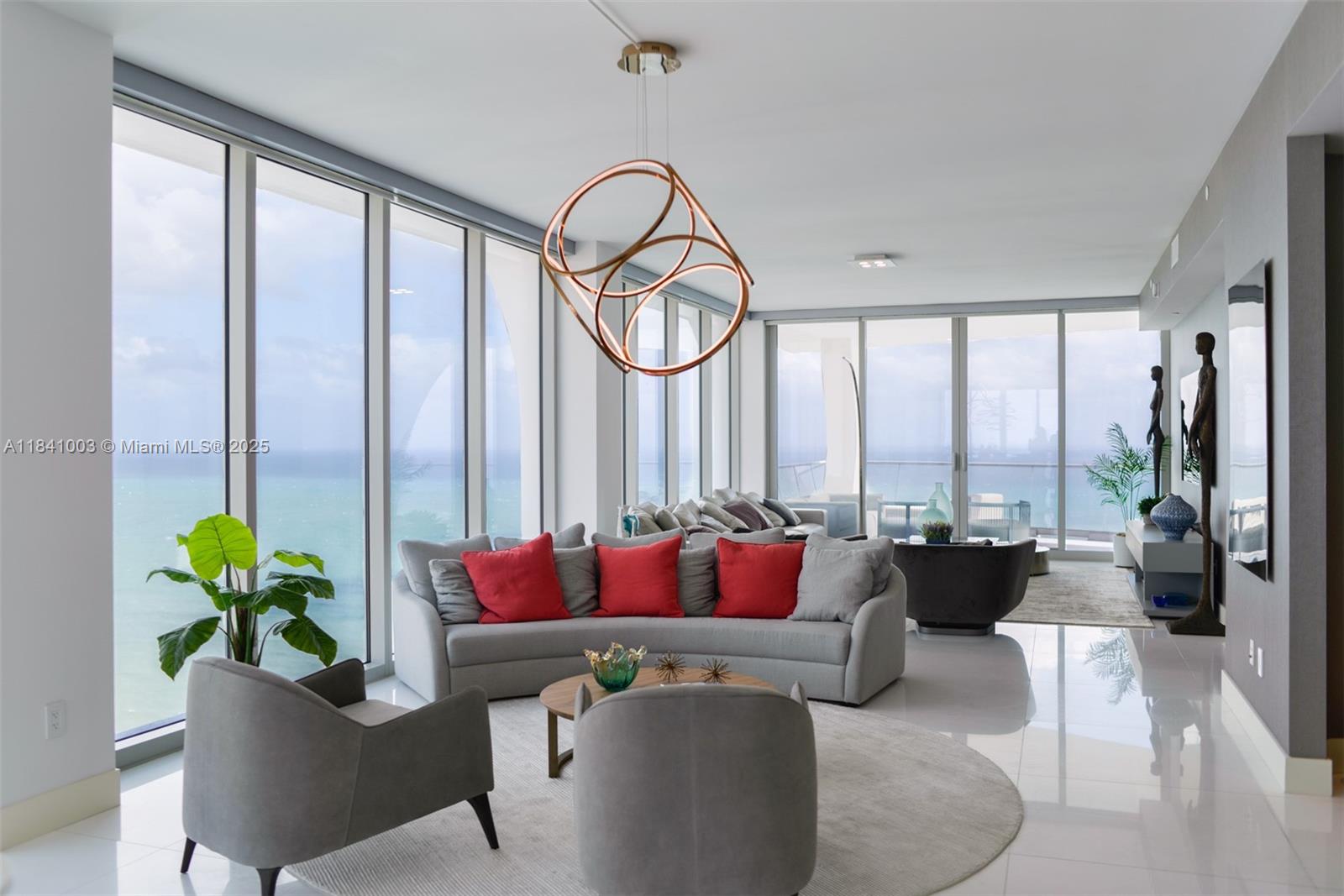 16901 Collins Ave 4005